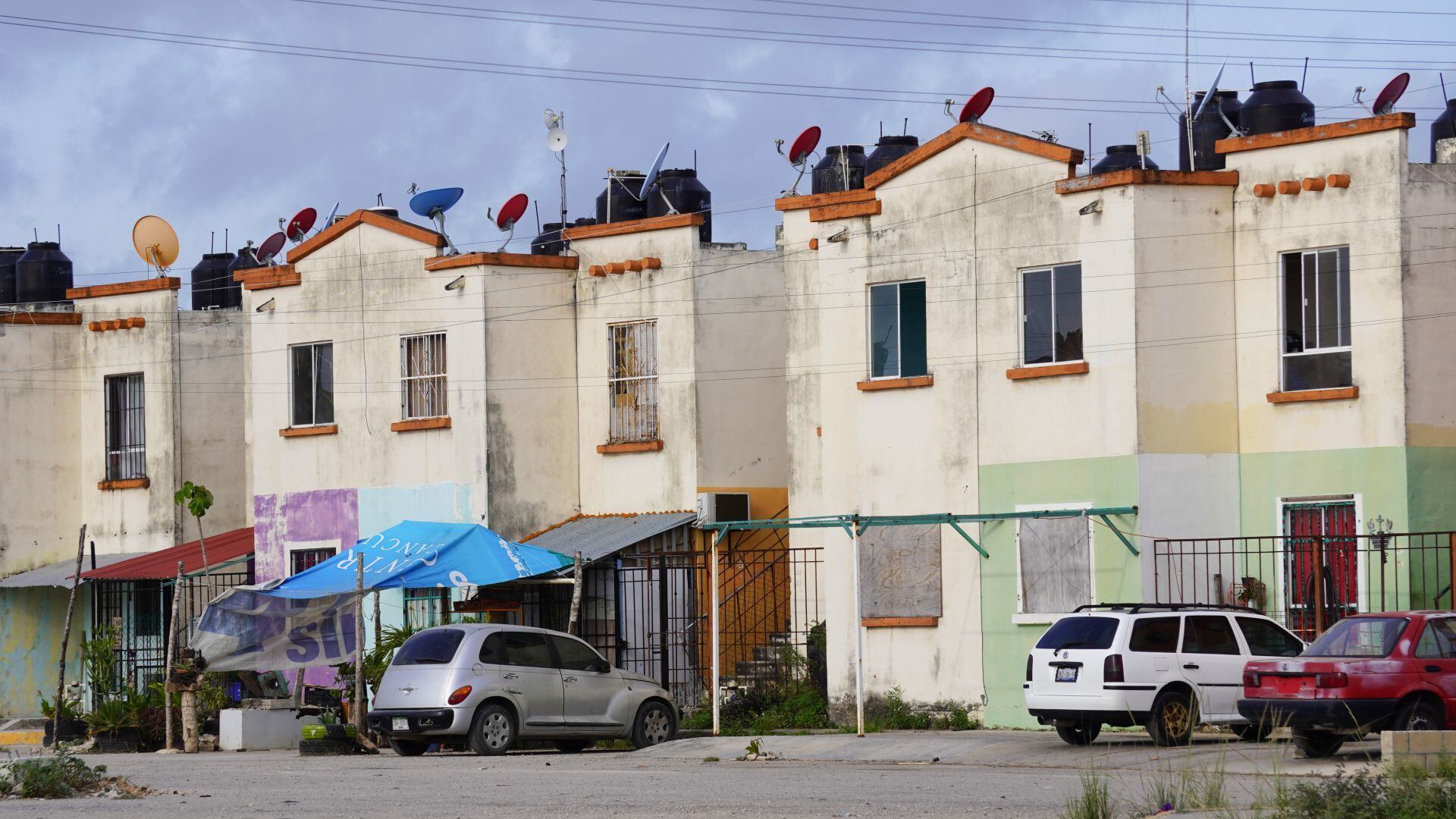 Investigan presunto fraude en créditos de vivienda que afecta a miles de familias
