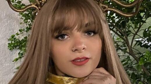 Karely Ruiz sigue en la onda de los retoques estéticos y esta vez se inyectó los labios