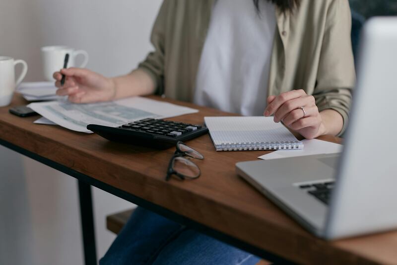 Te mostramos algunas estrategias  que utilizan los profesionales exitosos para financiar su MBA sin endeudarse demasiado. Desde becas  hasta programas de patrocinio empresarial