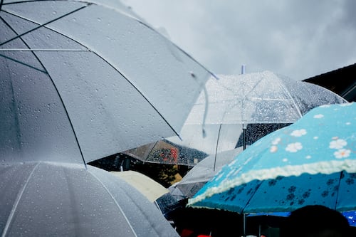 ¿Se viene tormenta? Pronostican chubascos y rachas fuertes de viento en CDMX