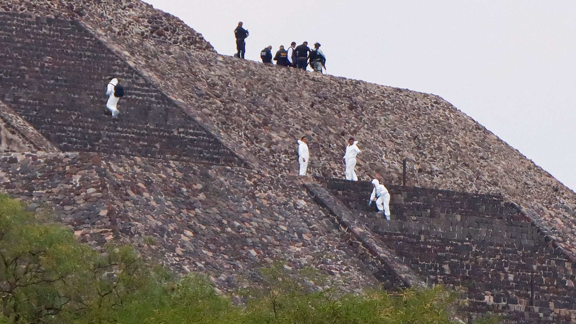Ciudad de México, 21 abr (EFE).- Julio César Jasso Ramírez, identificado por las autoridades como el autor del ataque armado en la zona arqueológica de Teotihuacán, era un hombre que, según las primeras investigaciones, habría construido durante años una narrativa personal marcada por la fascinación con masacres históricas, simbología extremista y un progresivo distanciamiento de la realidad.