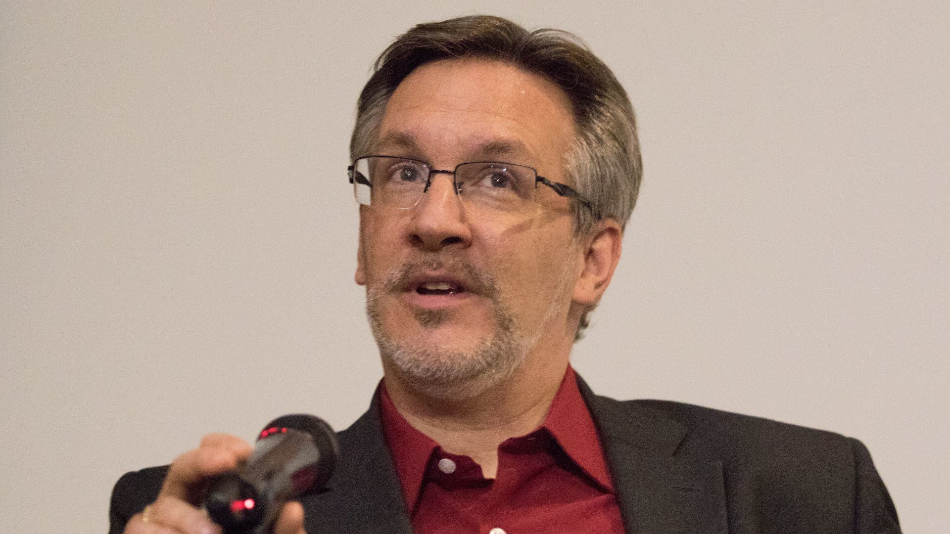 #PolíticaConfidencial nadie escucha a John Ackerman