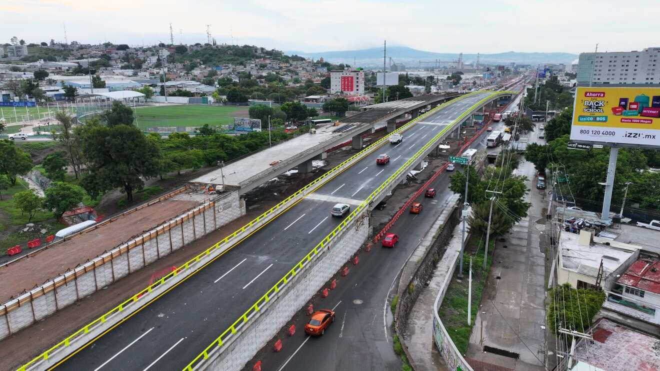 Este 18 de agosto fue abierto el puente vehicular La Obrera. (Cortesía)