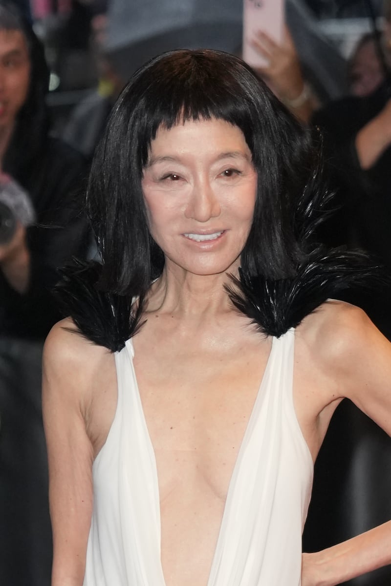 La diseñadora llegó a la Met Gala 2025