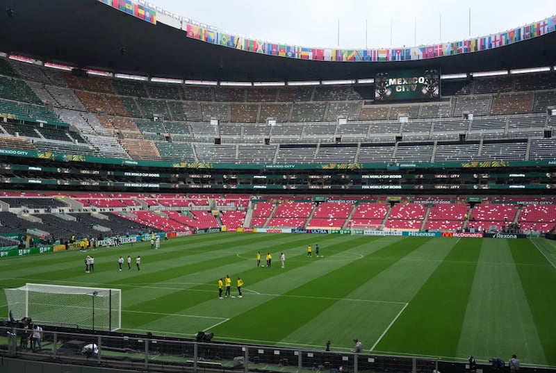 Así luce la hermosa cancha del estadio Azteca para ser escenario del partido entre México y Sudáfrica.