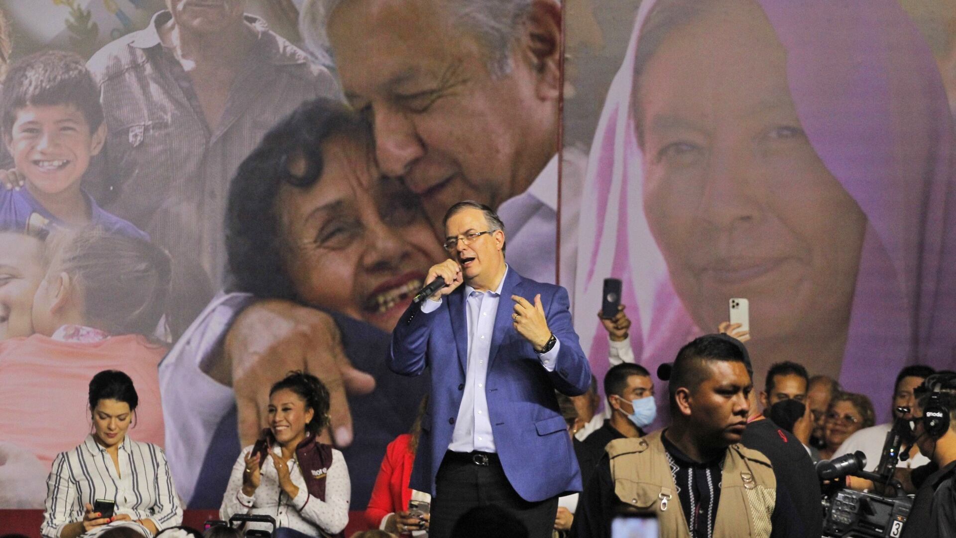 El canciller afirmó que la encuesta que lance Morena será vital para tener un candidato de unidad para 2024.