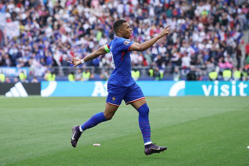 VIDEO: Golazo de Mbappé le da a Francia el tercer lugar de la Nations League