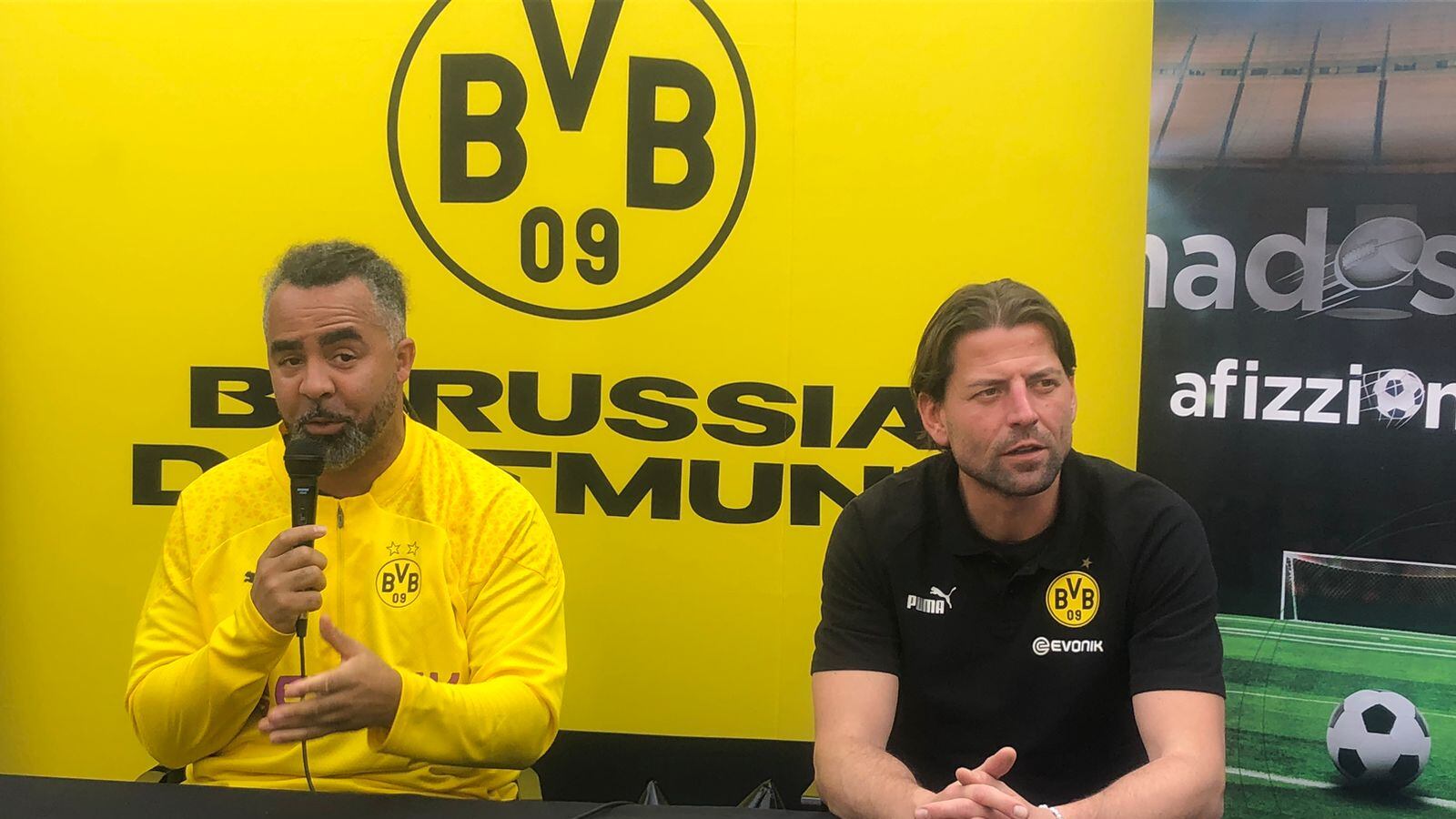 Roman Weidenfeller y Patrick Owomoyela elogiaron al Machín.