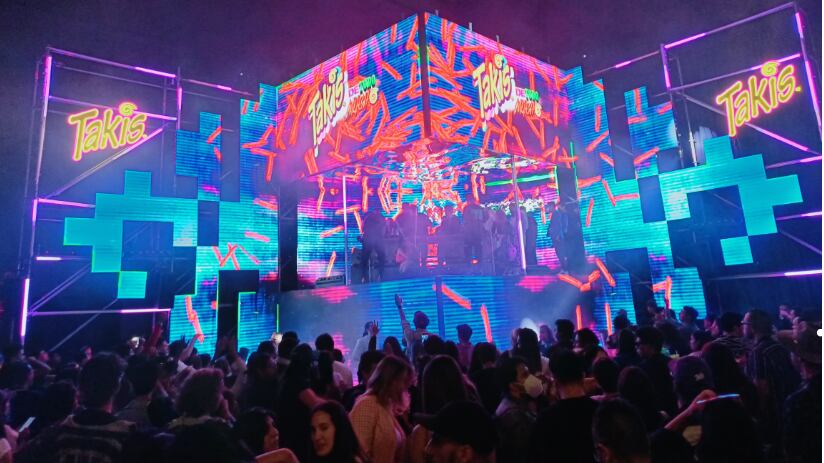 Fiesta Takis #DeTodoMucho