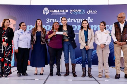 Entrega Gobernadora más de 4.5 mdp en apoyos a migrantes guanajuatenses
