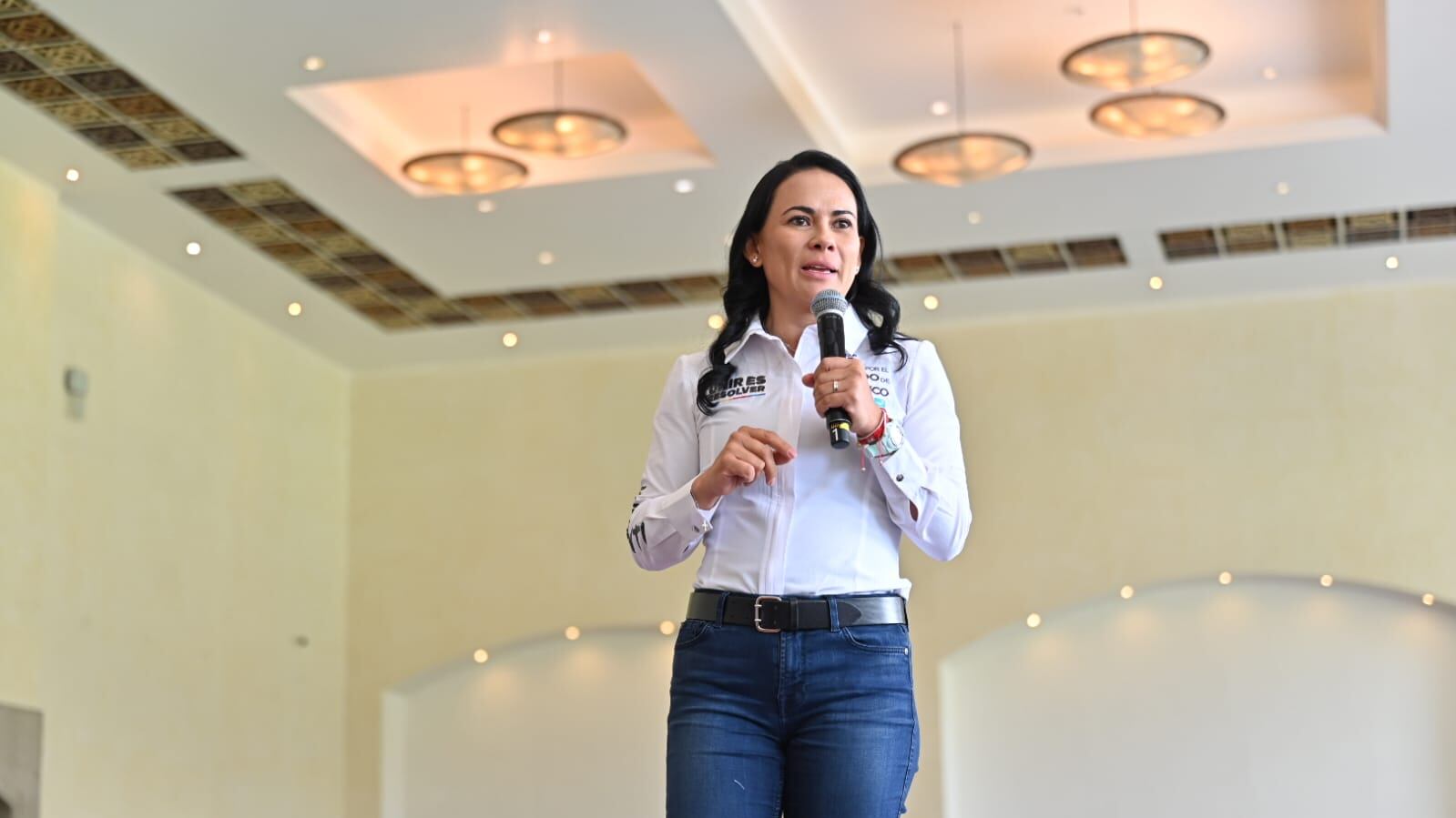 Alejandra-Del-Moral-en-Atizapán-de-Zaragoza-Edomex
