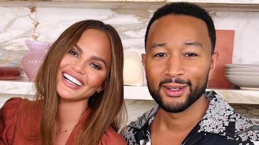 Chrissy Teigen y John Legend. / Foto: Instagram.