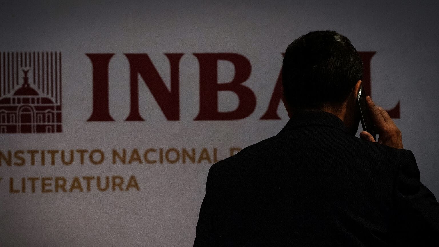 Los delincuentes usurpan nombres de altas autoridades.