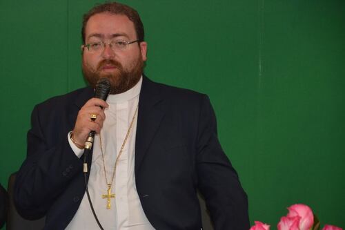 Exorcista hace impactantes revelaciones para identificar a una persona poseída