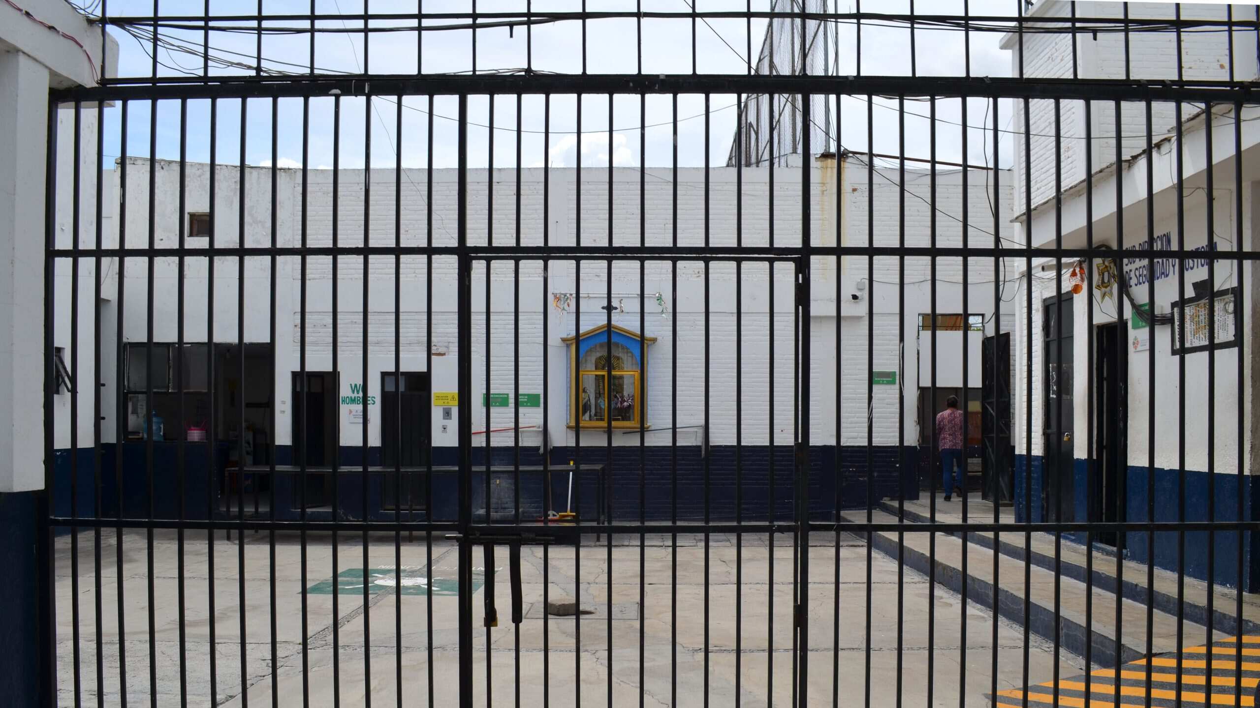 Suman 40 presos fallecidos por Covid en los penales del estado