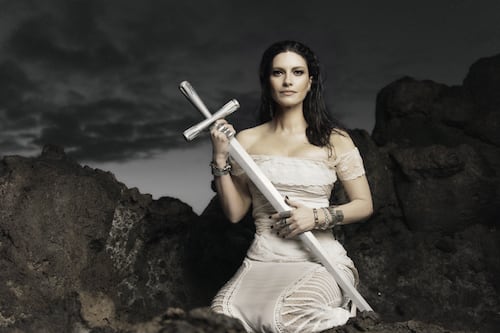 Laura Pausini eleva las expectativas al revelar el tracklist de su disco ‘Yo Canto 2′