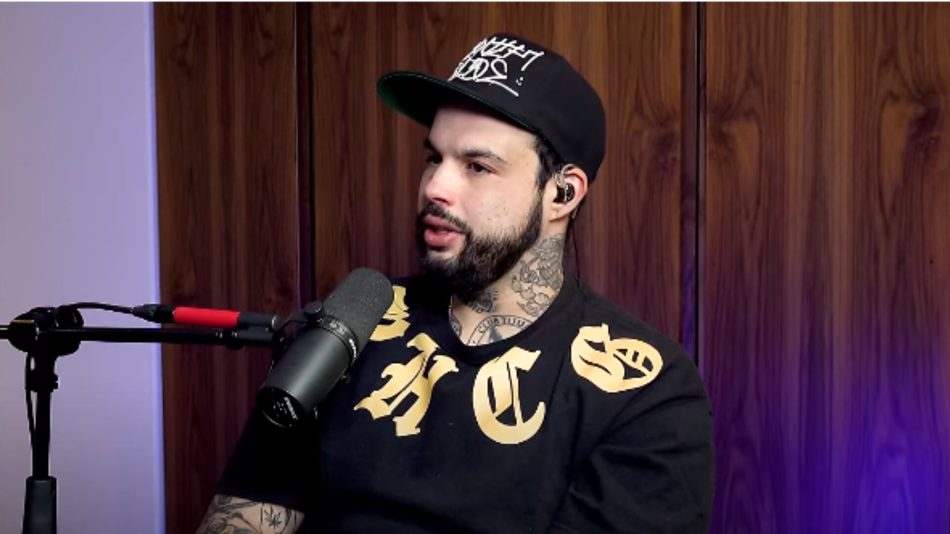 Emiliano Aguilar contó que desde los 3 años vive con su madre y la "perreó" económicamente. Ahora, afirmó que su padre nunca lo abandonó.