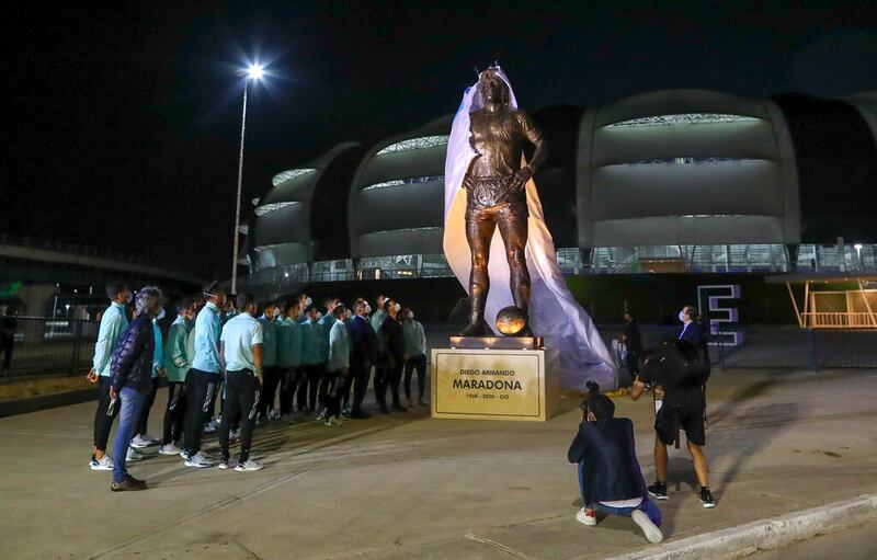 Diego Maradona recibe homenaje de la Selección argentina