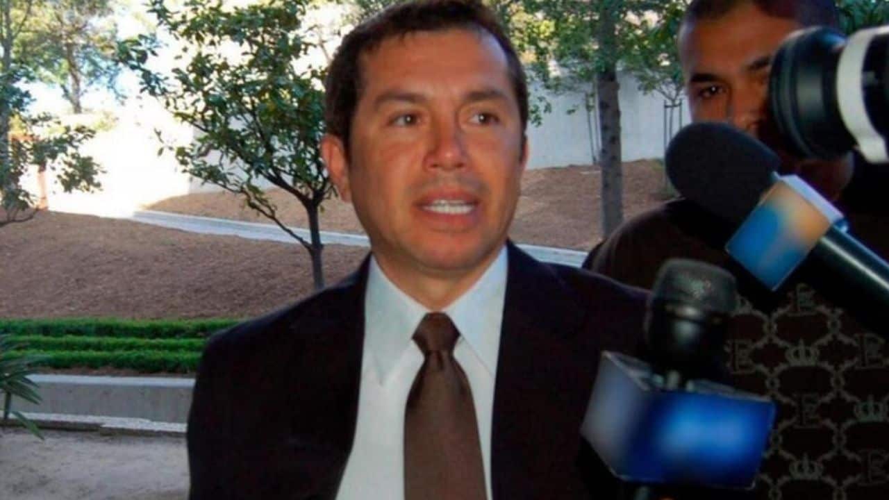 El exesposo de Jenni Rivera quedó en libertad tras pagar la mitad de condena por abuso de Chiquis Rivera.