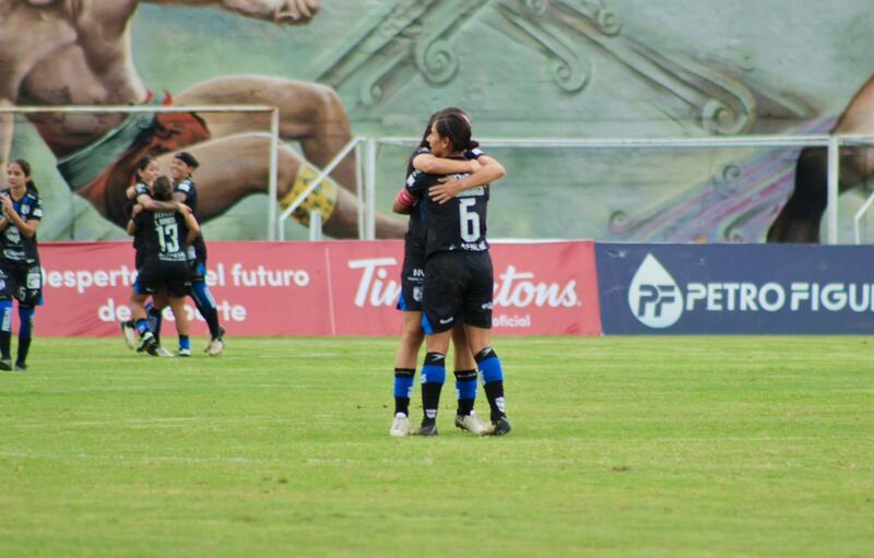 Gallos Femenil se prepara para enfrentar a Atlas.