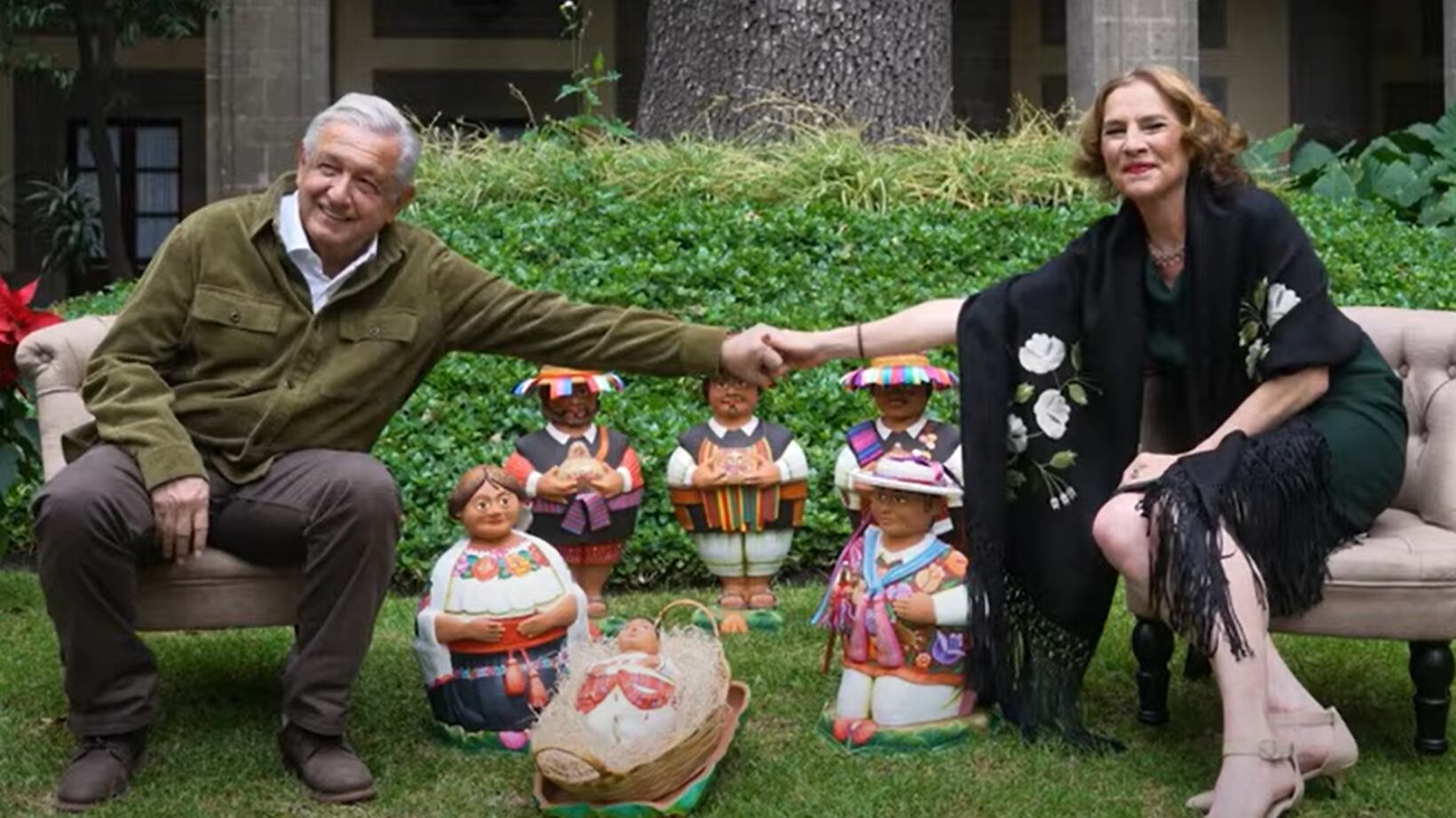 AMLO y Gutiérrez Müller compartieron un mensaje navideño a los mexicanos desde Palacio Naiconal.