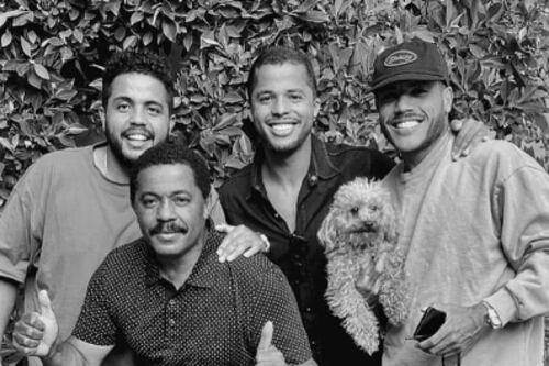 Los hermanos Dos Santos  tendrán equipo en la People’s League