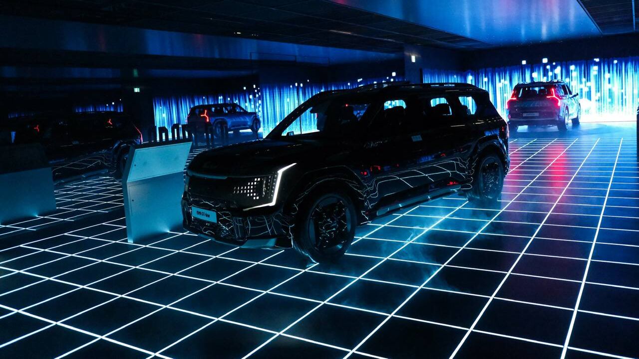 El EV9 es el primer auto eléctrico producido por Kia y se hará en Nuevo León.