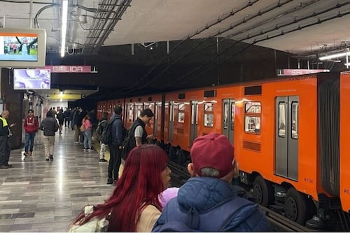 Usuarios estallan por fallas y saturación en el Metro CDMX; Línea A y 3, las más afectadas