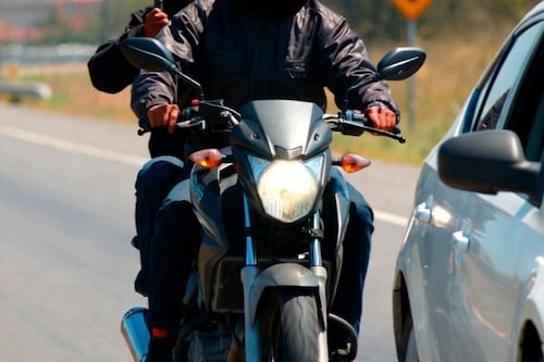 Iban por su auto: Balean al director de la Policía de Tlaquiltenango durante intento asalto en Morelos