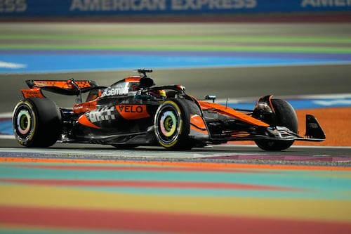 Desastre para Checo: El mexicano cae al abismo en Miami mientras McLaren toca el cielo