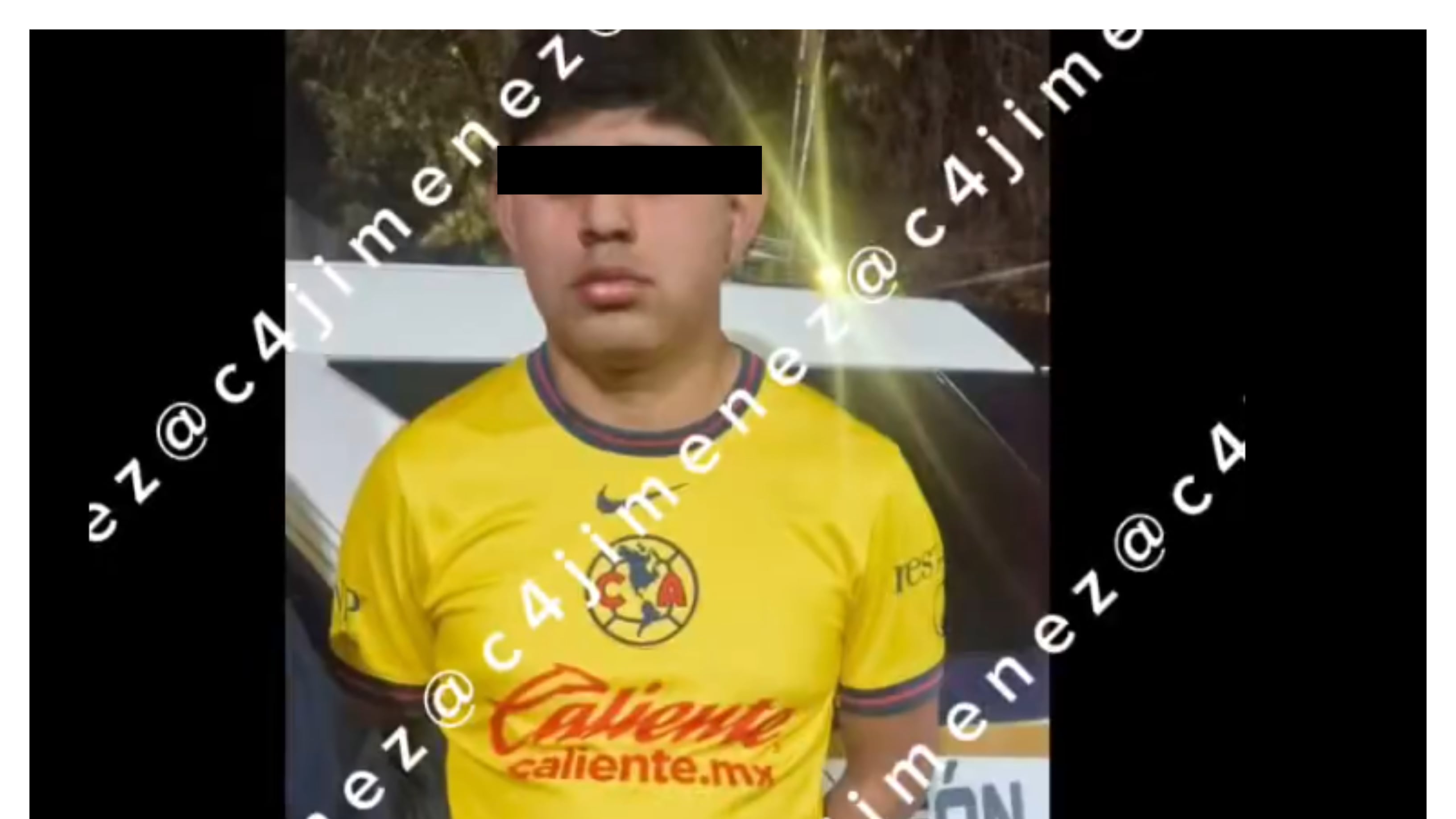 cae asaltante con playera azulcrema en la GAM