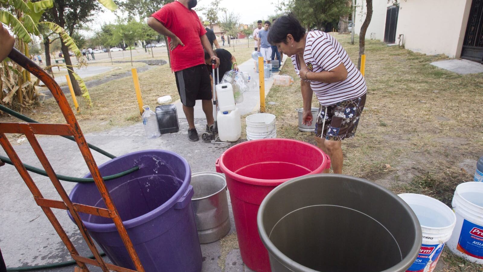 La zona más afectada por la falta de agua es al poniente de Monterrey.