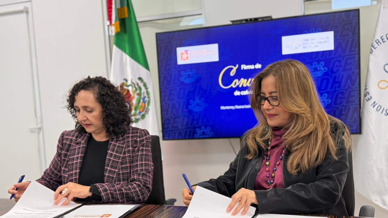 Sofía Velasco Becerra, titular de Copred NL y Olga Susana Méndez Arellano, presidenta de Derechos Humanos.