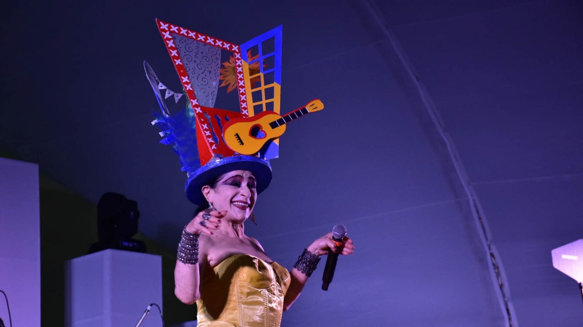 Astrid Hadad, la reina del cabaret