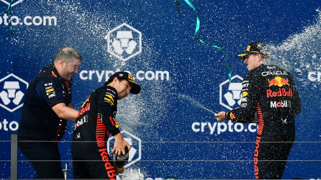 Sergio Pérez y Max Verstappen buscan repetir el podio en España