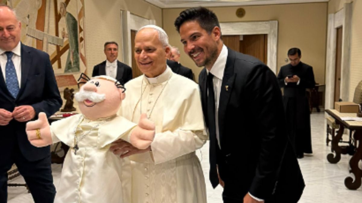 De México al Vaticano: El papa León XIV ya tiene su propio Dr. Simi y es gigante