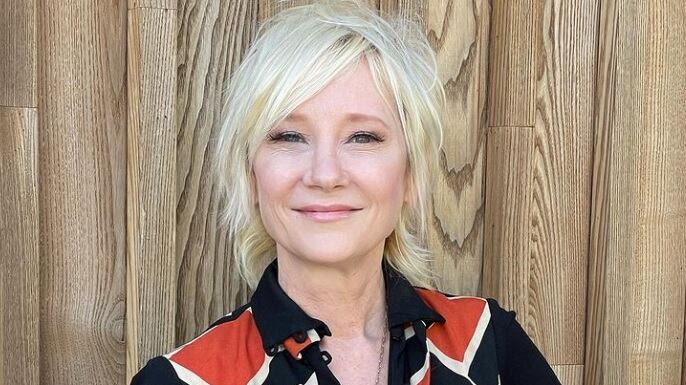 Anne Heche , atriz do filme Psicose, sofre acidente de carro em Los Angeles (EUA)
