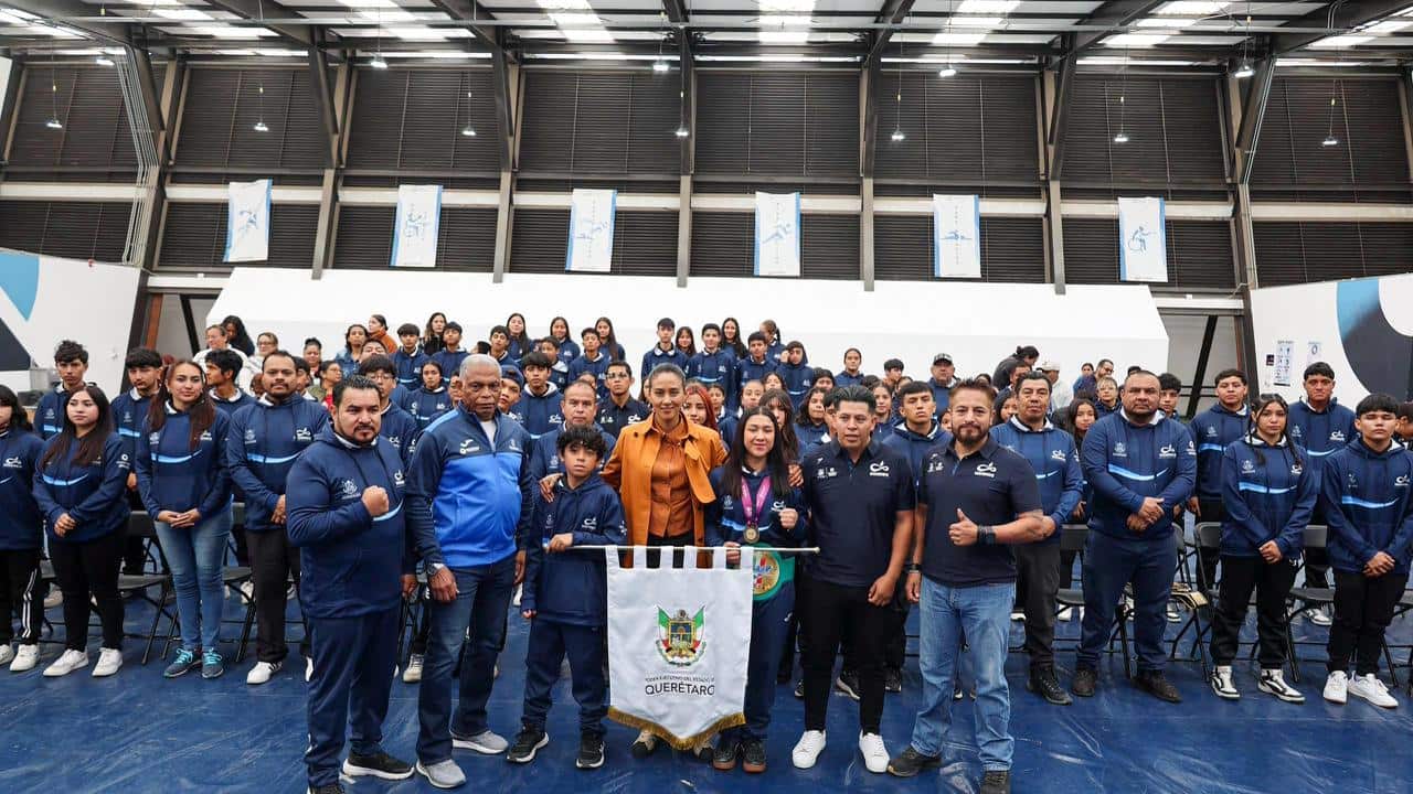 Abanderan a atletas rumbo a los Juegos Nacionales Populares 2025