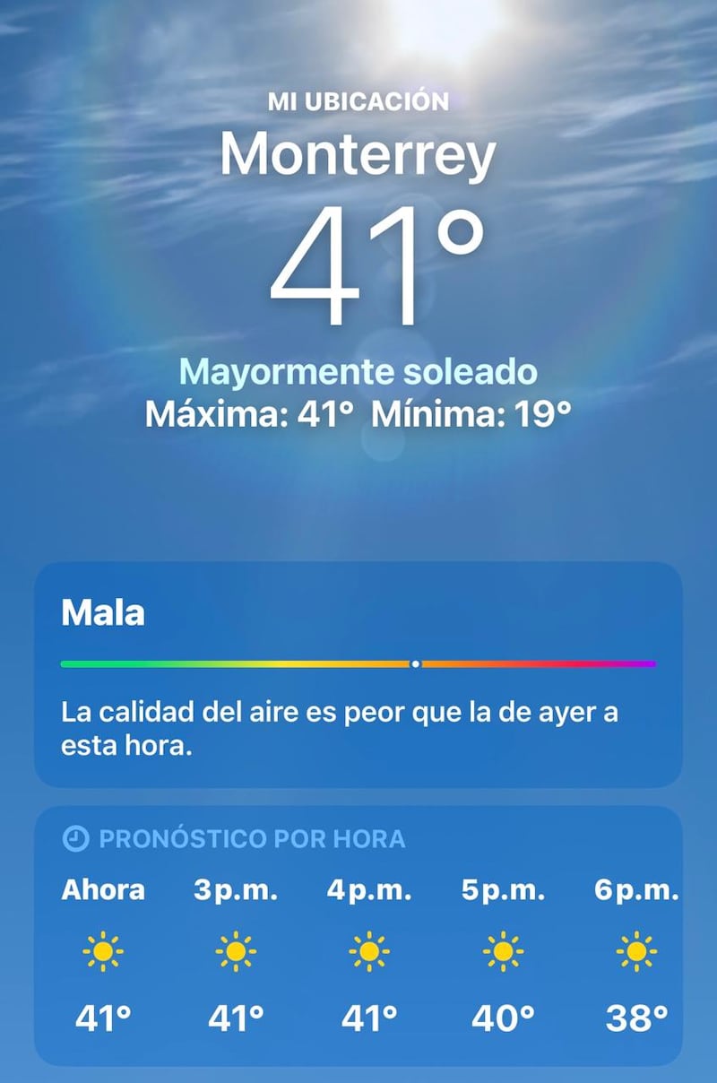 Hasta el mediodía de este martes, la temperatura en Monterrey llegó a los 41 grados en el Centro de la ciudad.