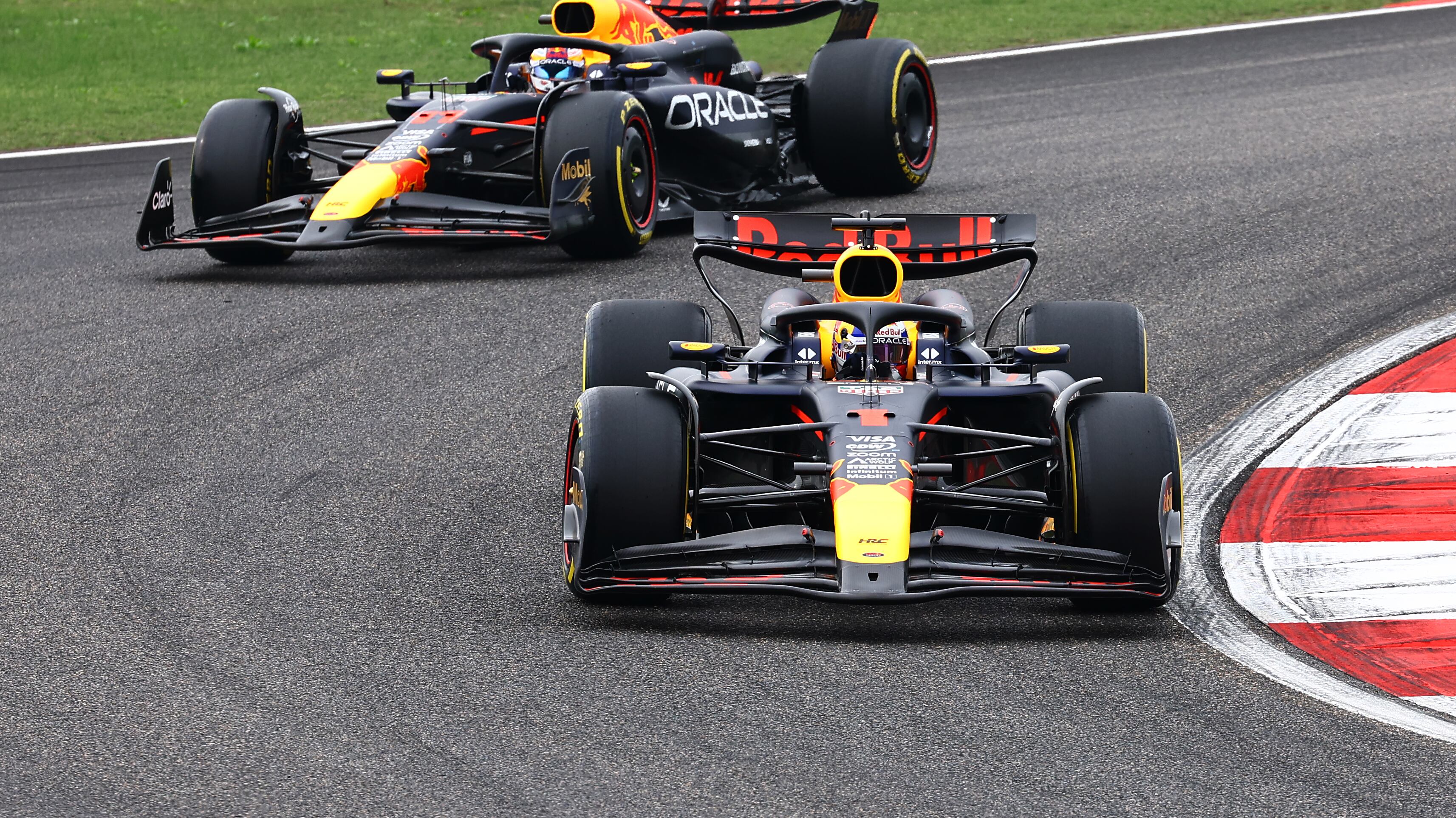 Sergio Checo Pérez y Max Verstappen