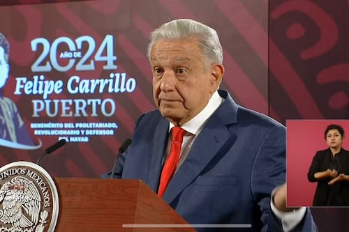 ¿Cuánto cuestan las corbatas Pineda Covalin que usa AMLO?