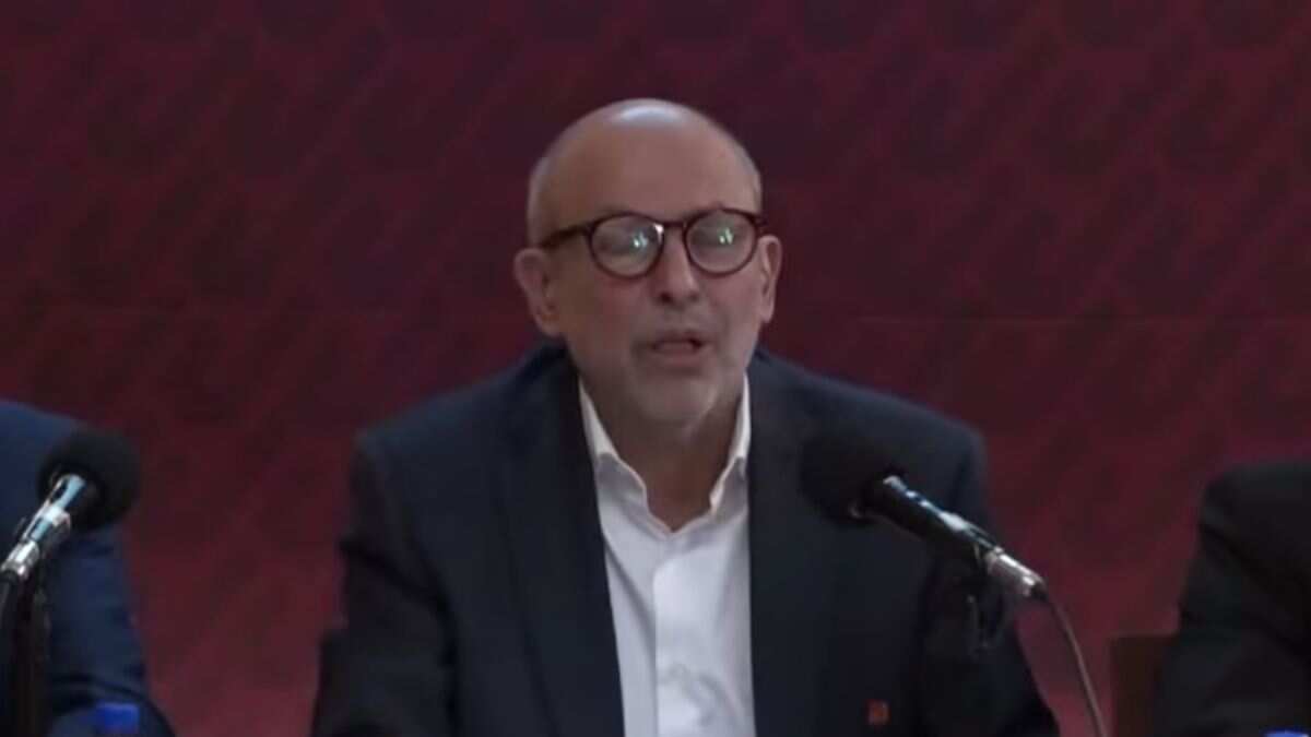 Conferencia sobre el robo de cables en el Metro CDMX.