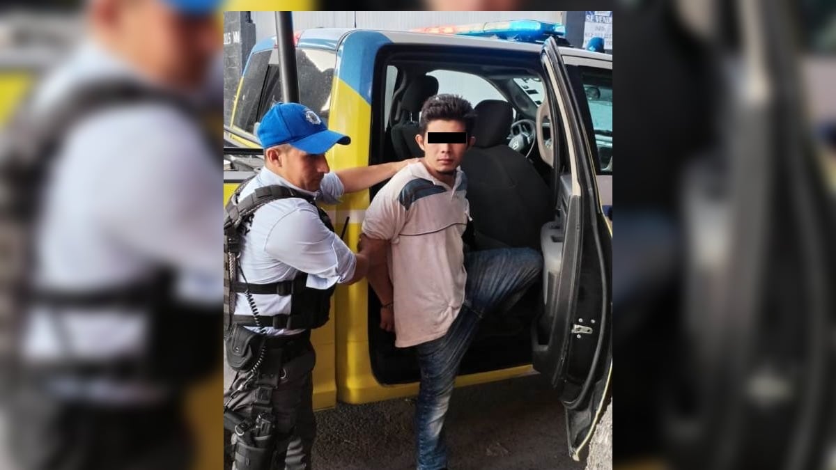 Un vecino alertó a las autoridades sobre un altercado dentro de una vivienda.