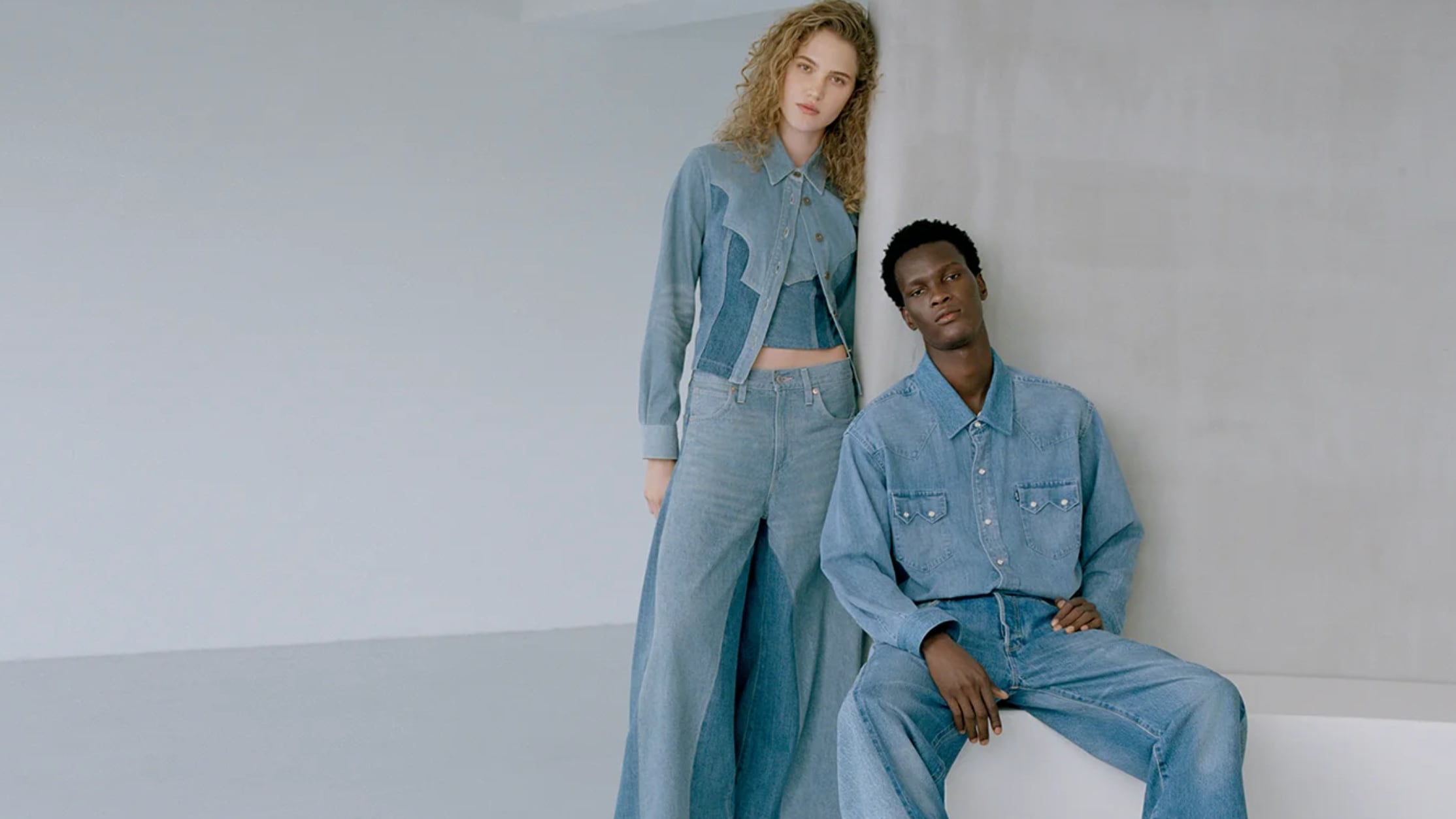 Levi’s reveló sus nuevas líneas como Grunge Finish, Blu Tab y Refreshed Americana, además de una alianza clave con Jordan Brand que conecta moda y deporte rumbo a la temporada mundialista