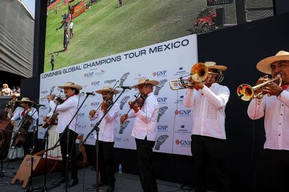 Música y trajes típicos animan la fiesta del Longines Global Champions Tour México