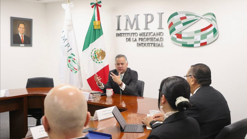 Ola de renuncias a la Secretaría de Economía; Santiago Nieto abandona el IMPI