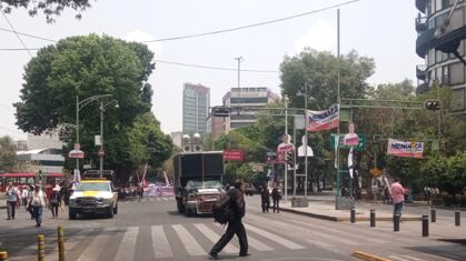 El bloqueo afectó la circulación vehicular. (Especial)