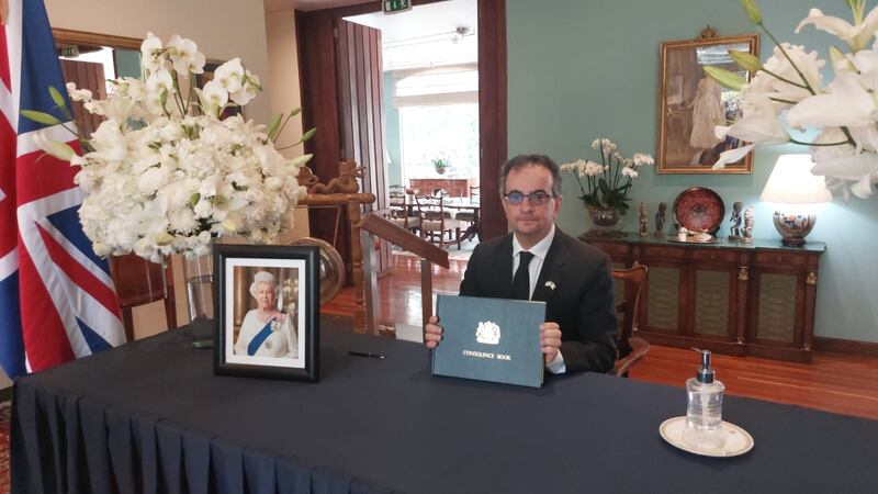 Libro de condolencias a la Familia Real tras la muerte de la reina Isabel II.