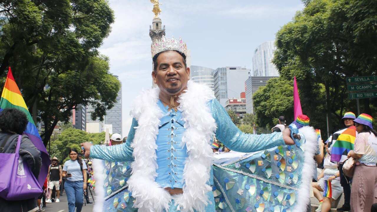 Marcha orgullo LGBT+ 2024 en CDMX