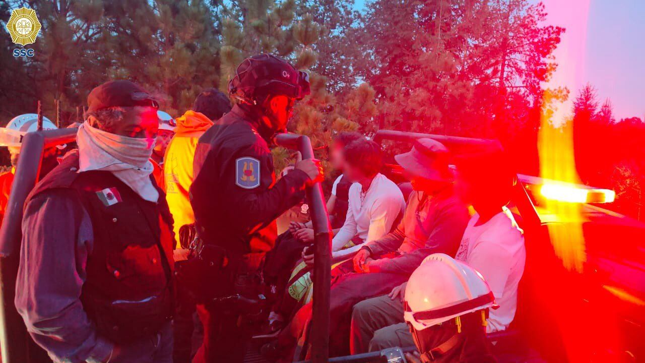 Rescatan a senderistas extraviados en Los Dinamos